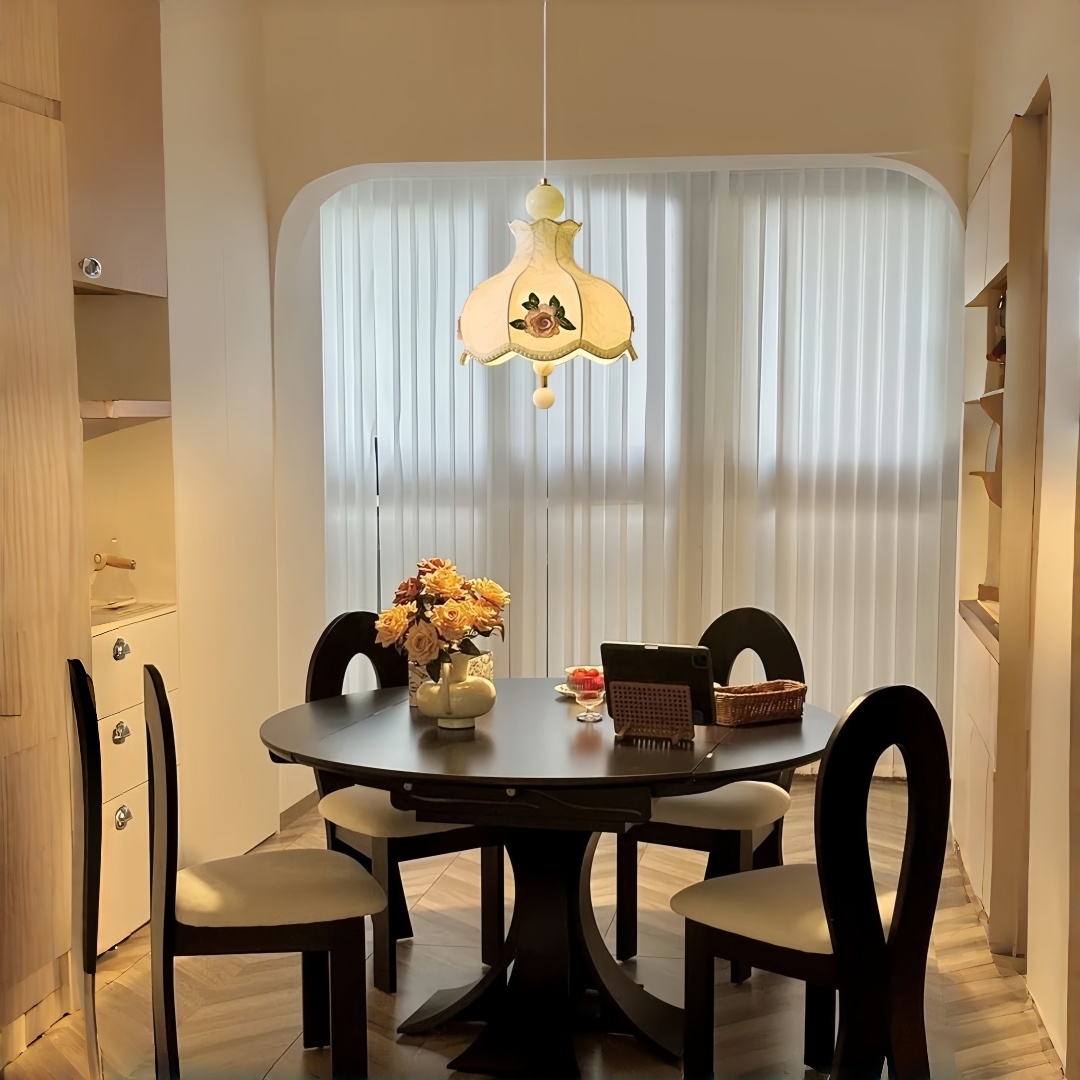 Elegante Lampadario a Rosa, St - Decor Timeless Lighting recensione e prezzo